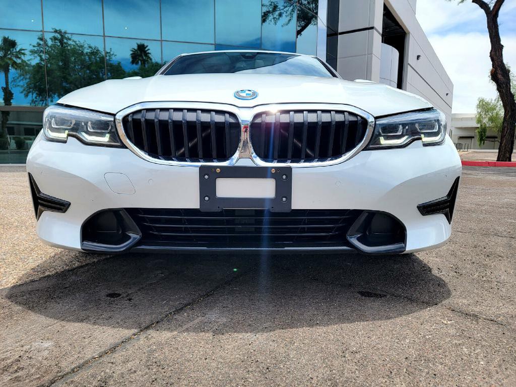 2022 BMW 3 Series Image 9