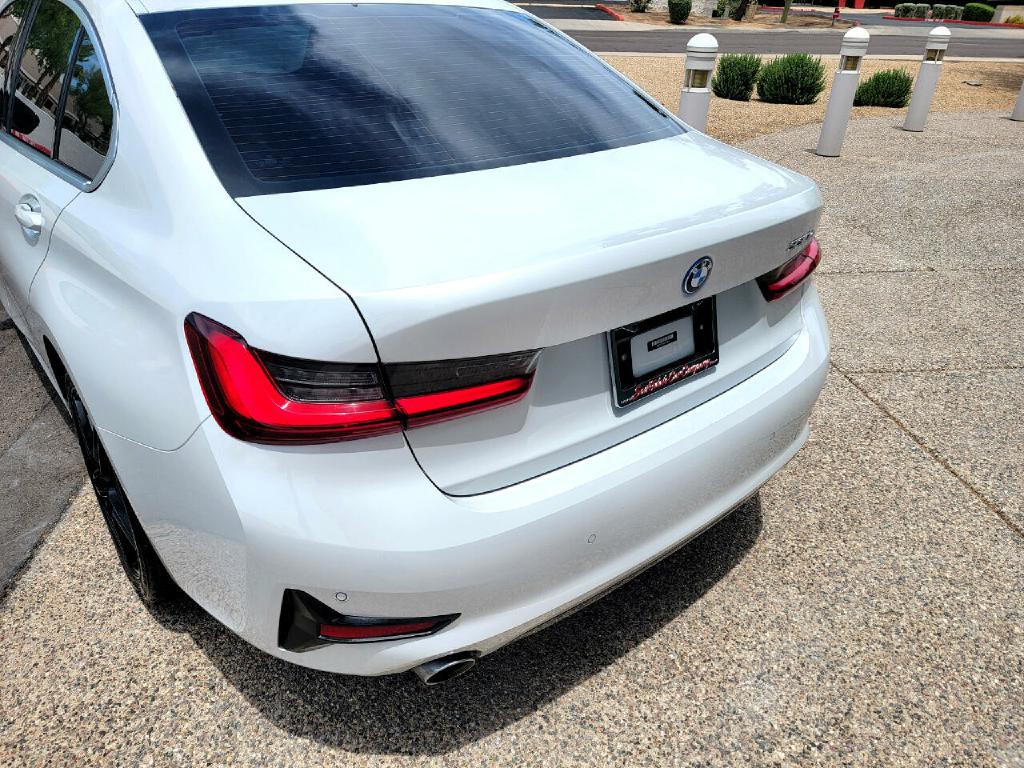 2022 BMW 3 Series Image 16