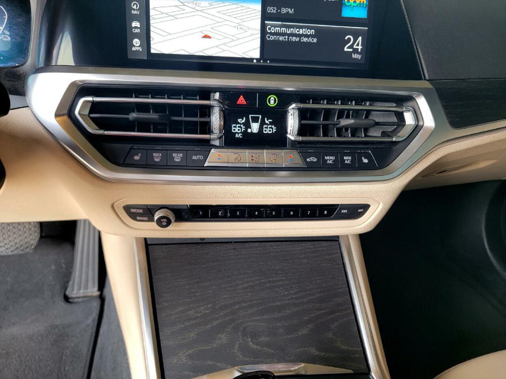2022 BMW 3 Series Image 39