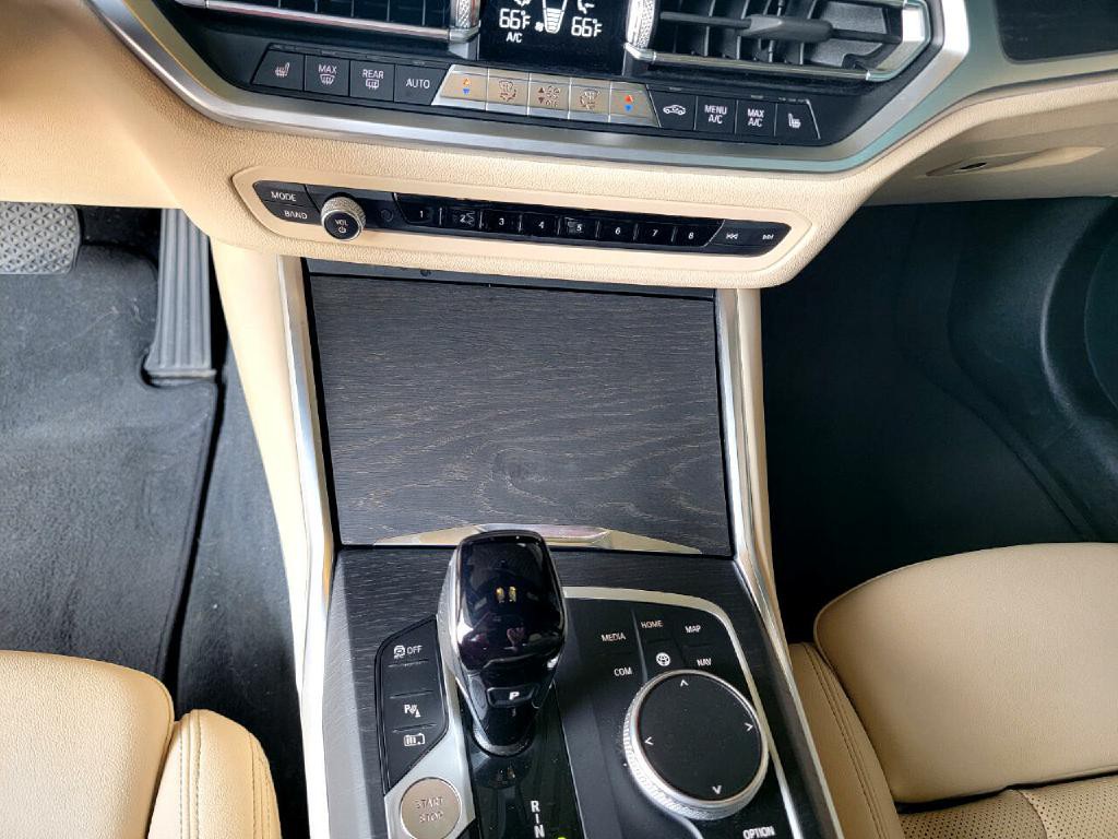 2022 BMW 3 Series Image 40