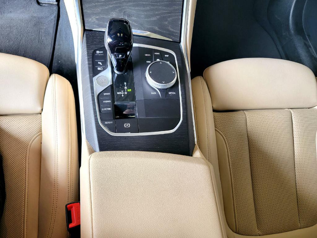 2022 BMW 3 Series Image 42
