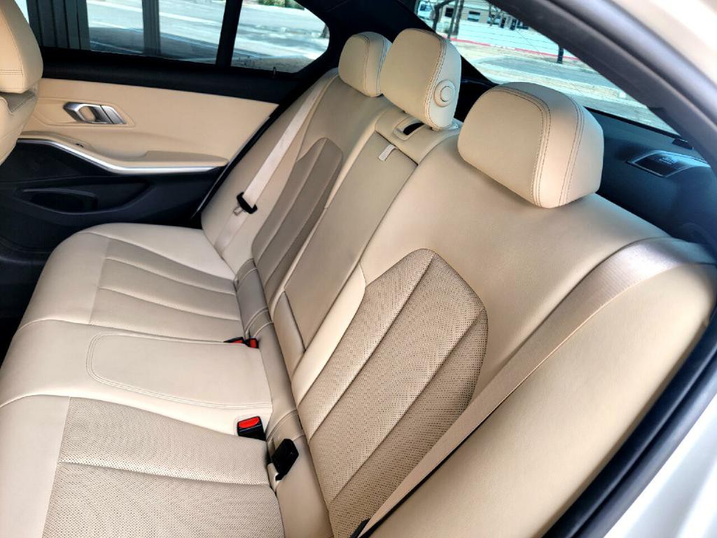 2022 BMW 3 Series Image 47