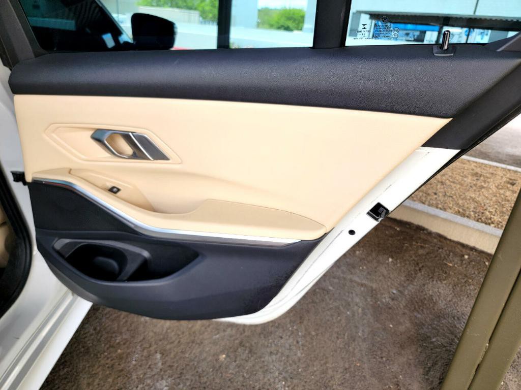 2022 BMW 3 Series Image 49