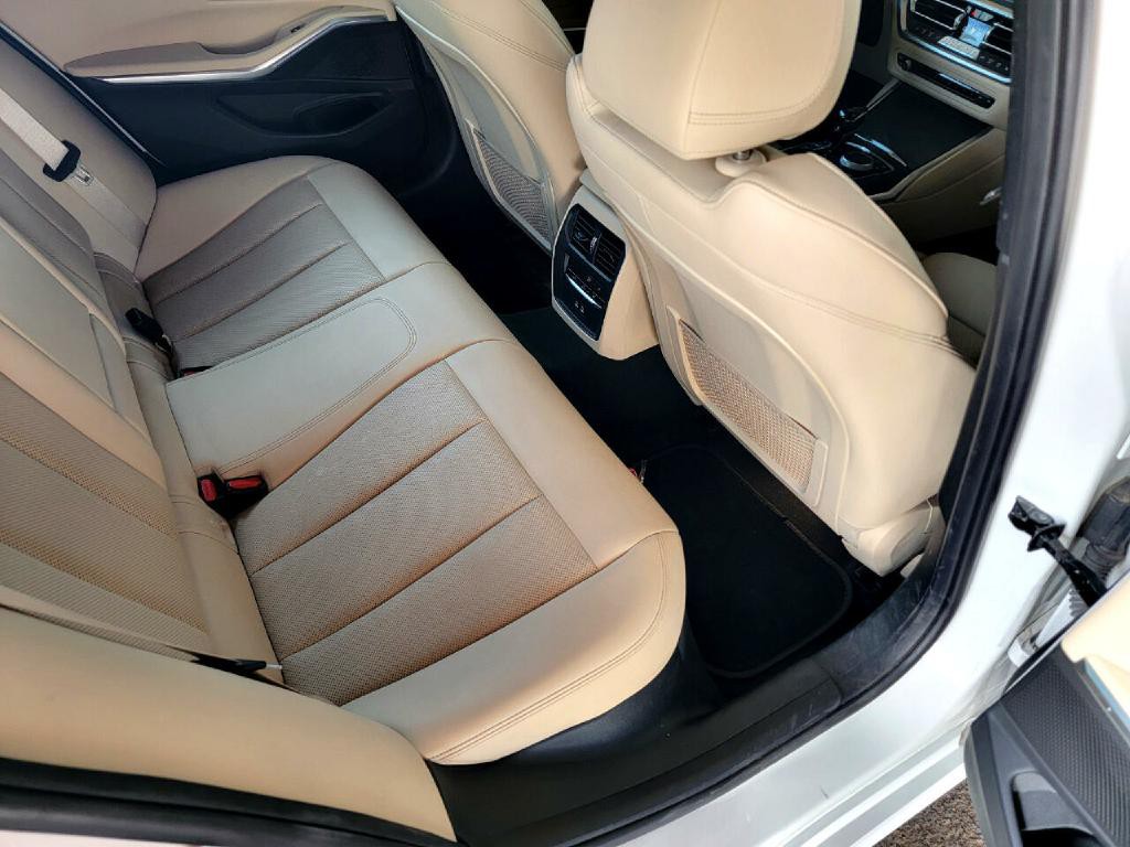 2022 BMW 3 Series Image 50