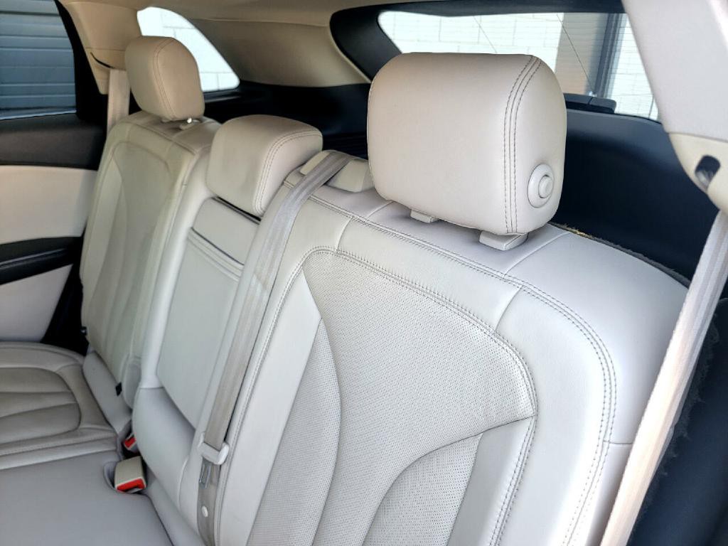 2016 Lincoln MKX Image 42