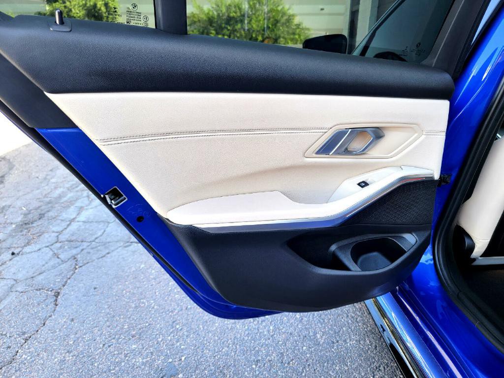 2022 BMW 3 Series Image 58