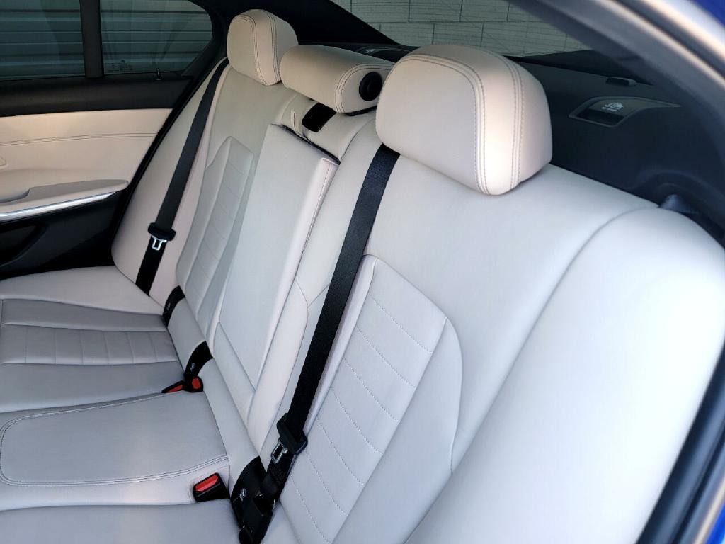 2022 BMW 3 Series Image 61