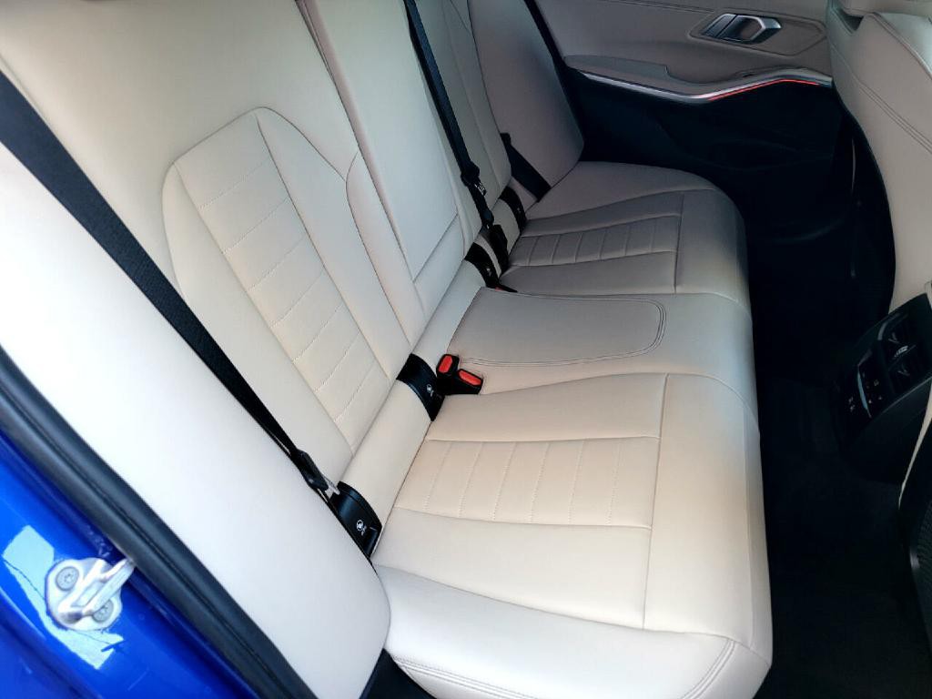 2022 BMW 3 Series Image 69