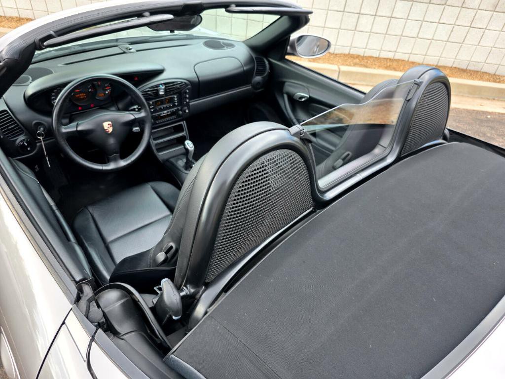 2001 Porsche Boxster Image 6