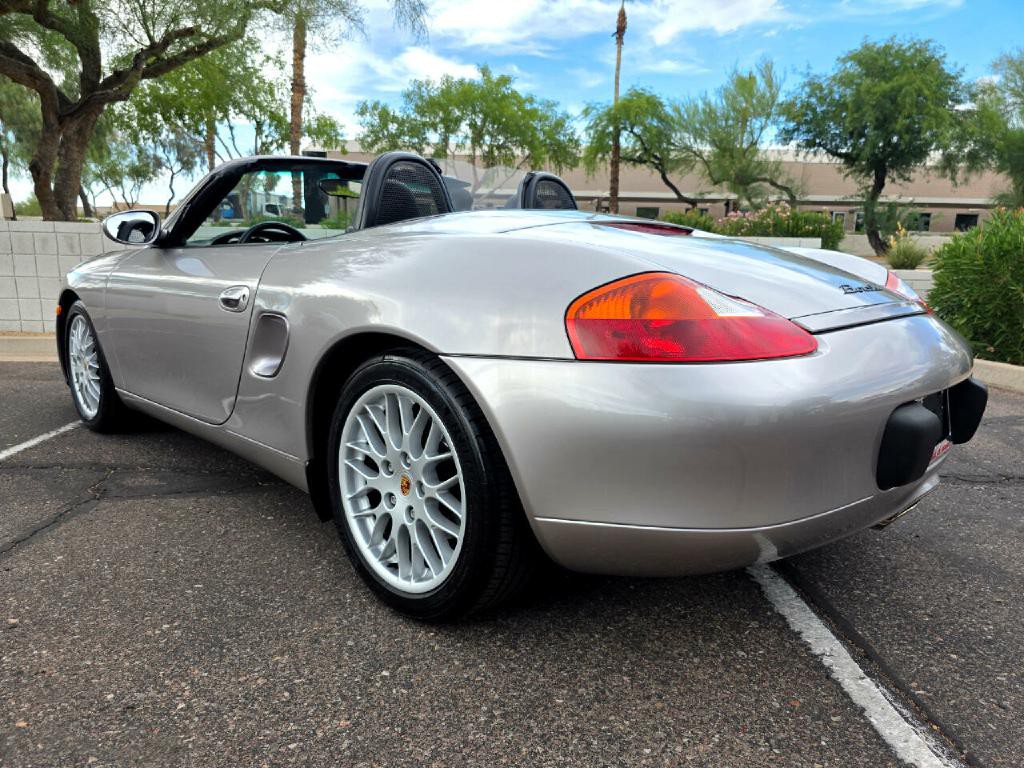 2001 Porsche Boxster Image 8