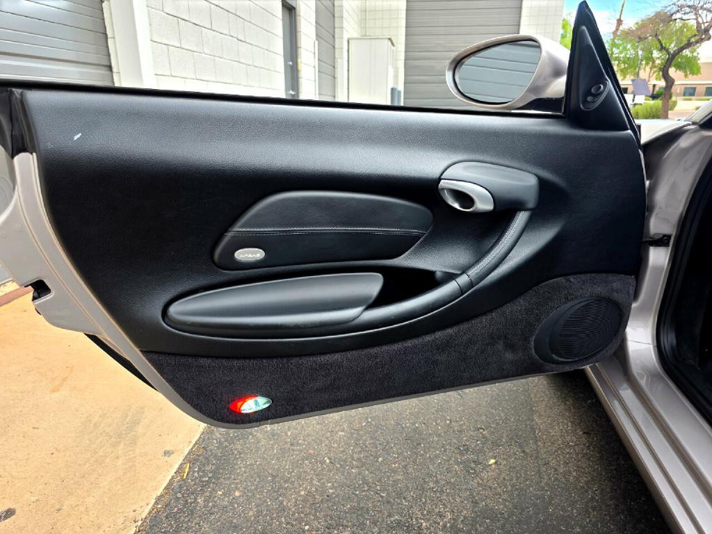 2001 Porsche Boxster Image 42