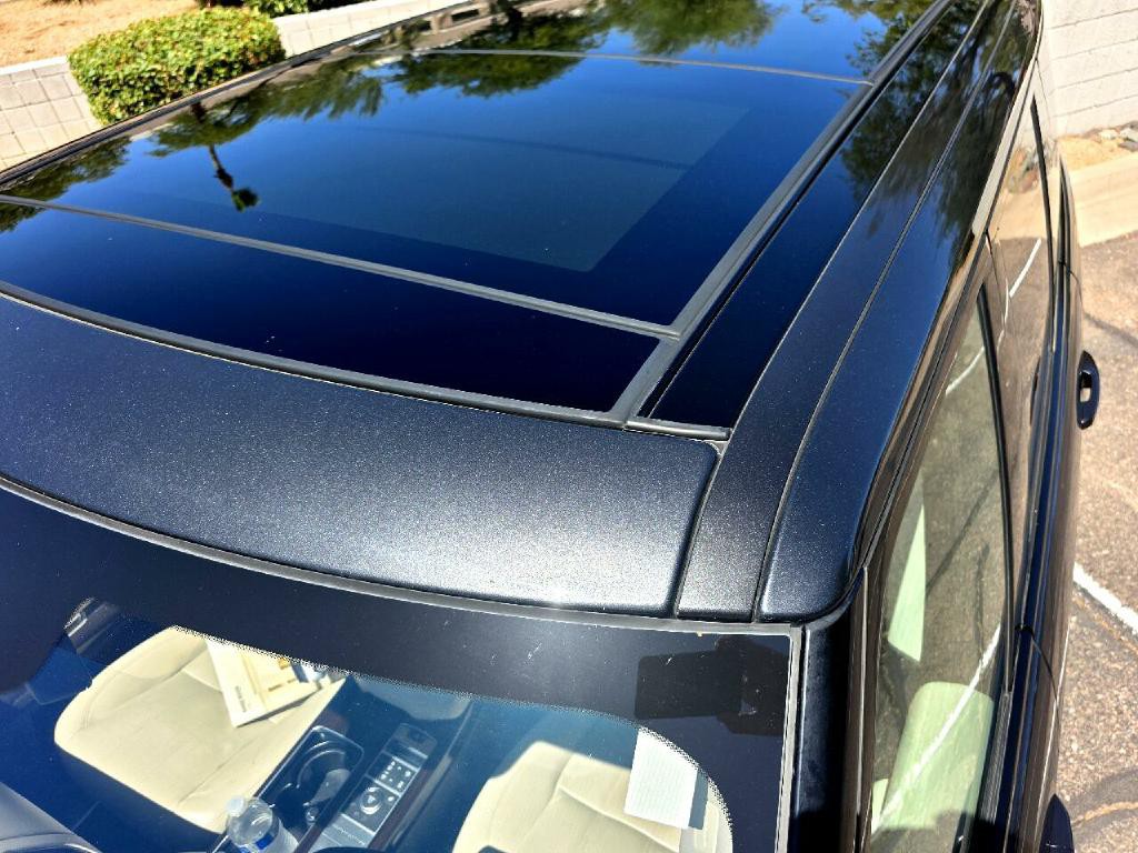 2016 Land Rover Range Rover Image 13