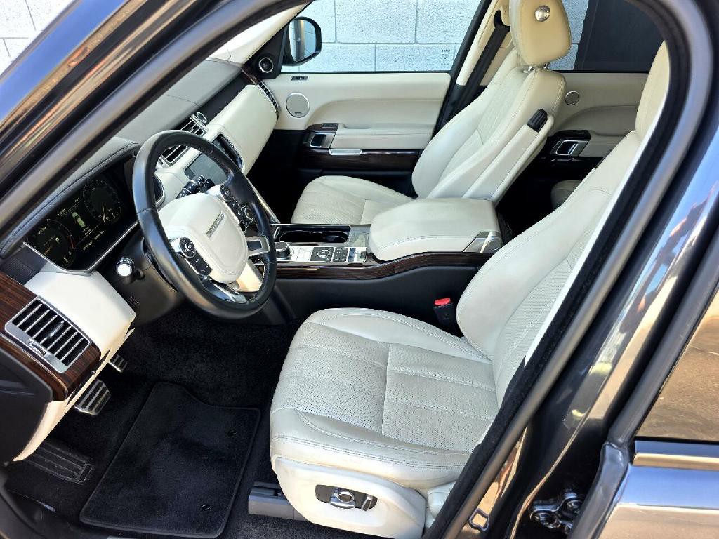 2016 Land Rover Range Rover Image 27