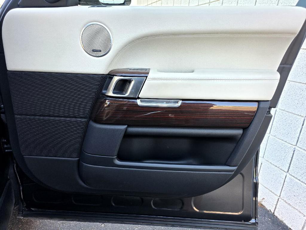 2016 Land Rover Range Rover Image 49