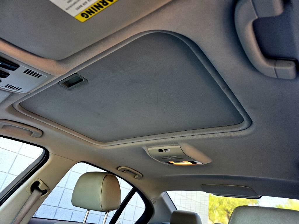 2009 BMW 3 Series Image 27