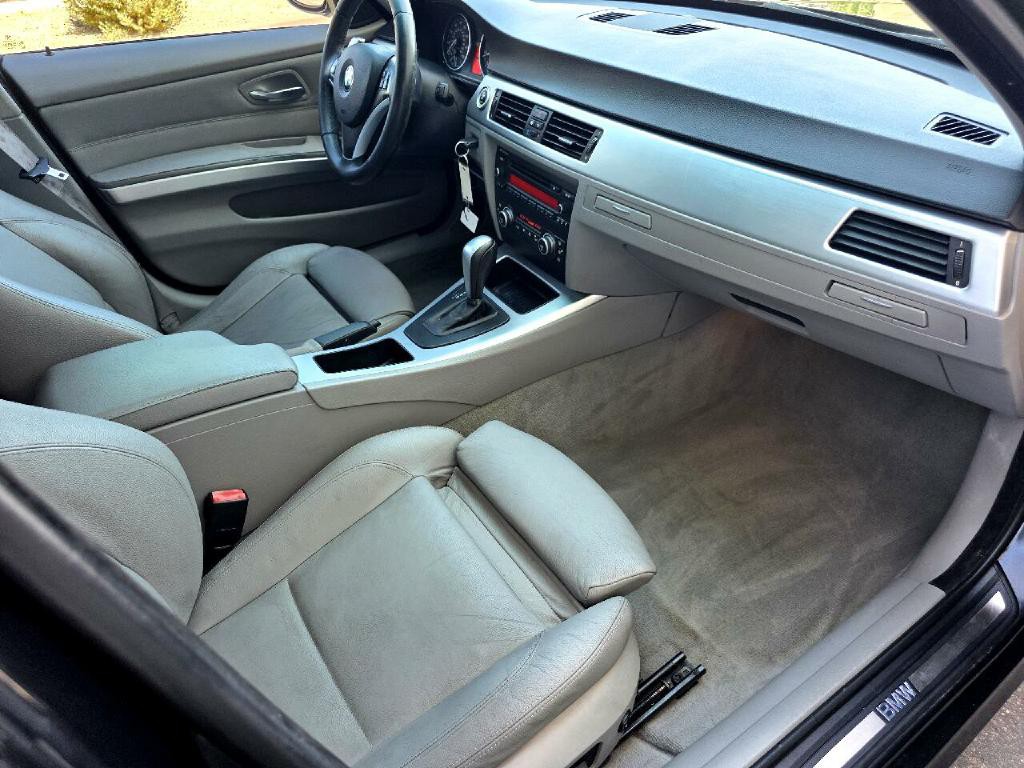 2009 BMW 3 Series Image 41