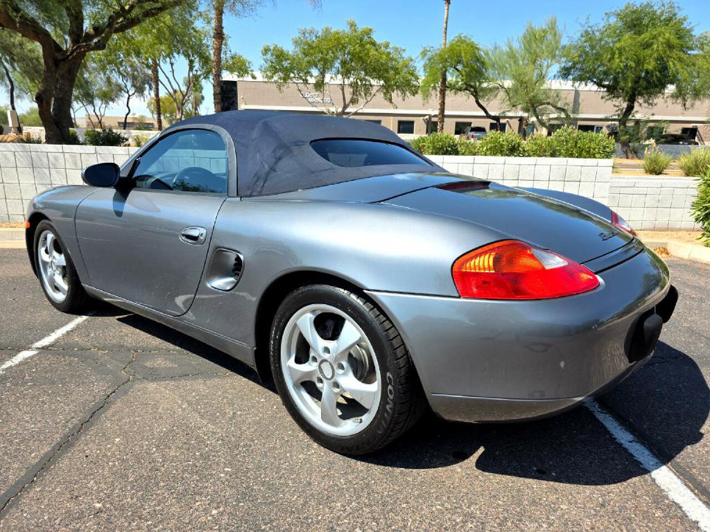 2002 Porsche Boxster Image 11