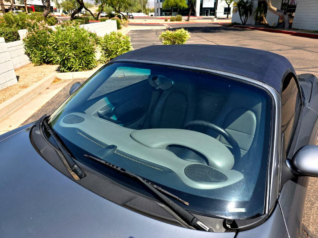 2002 Porsche Boxster Image 18