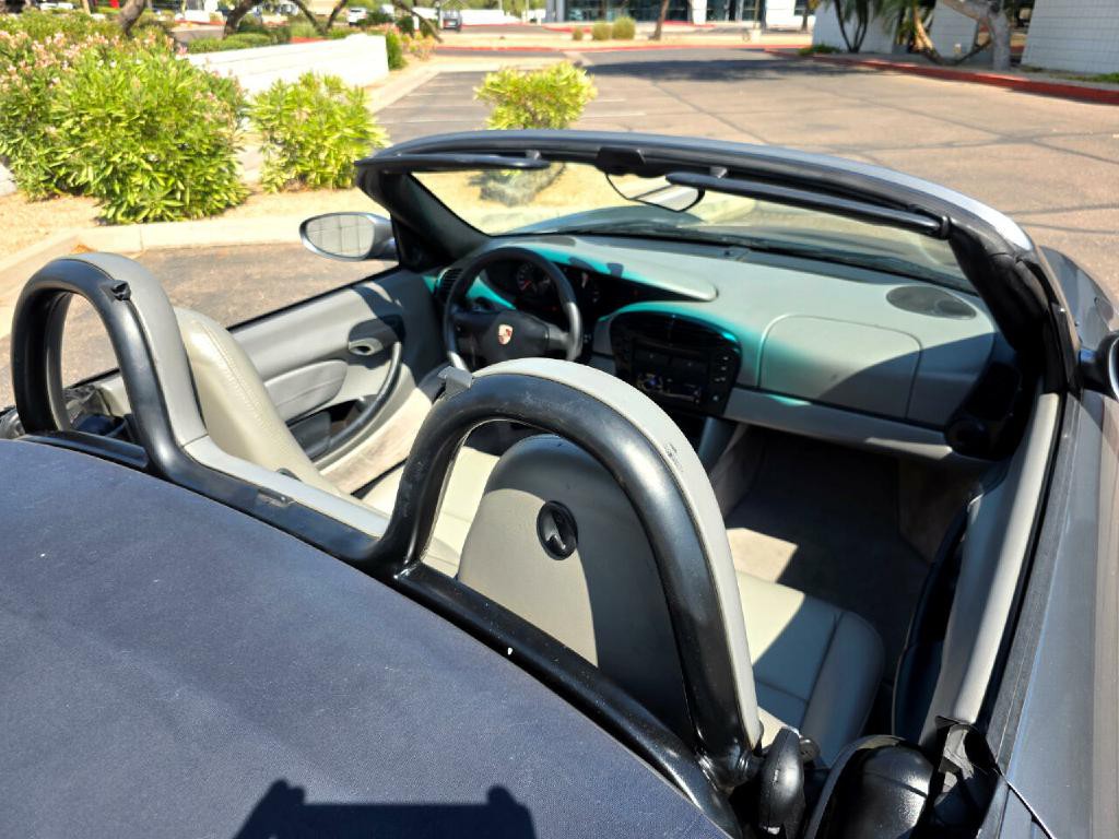 2002 Porsche Boxster Image 31