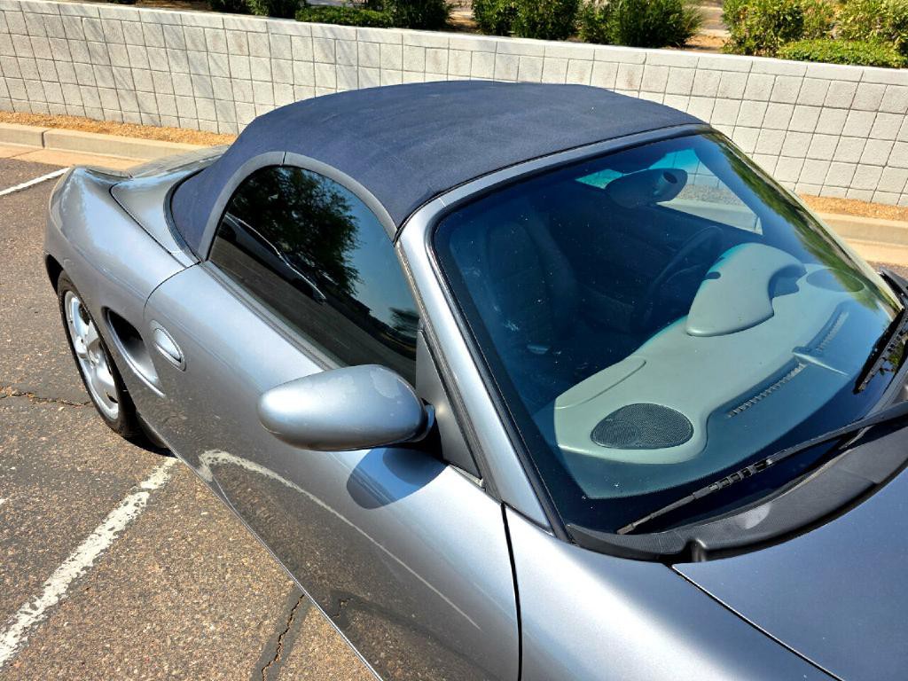 2002 Porsche Boxster Image 35