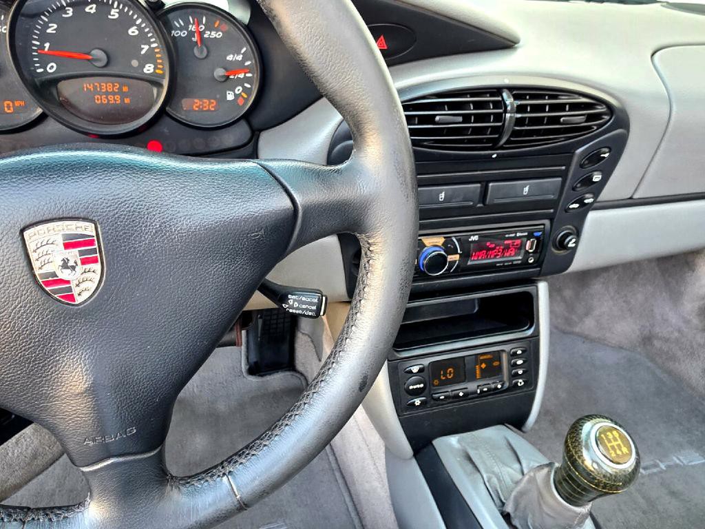 2002 Porsche Boxster Image 52