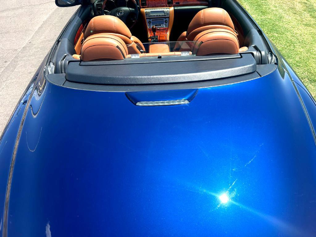 2004 Lexus SC 430 Image 10