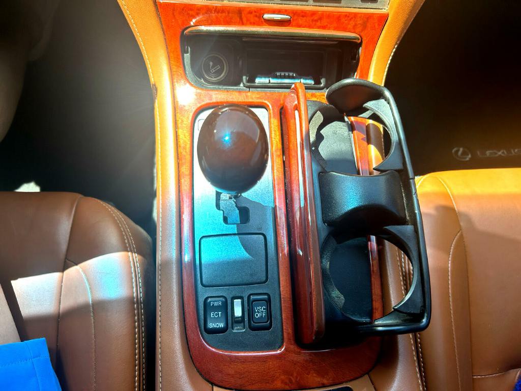 2004 Lexus SC 430 Image 29