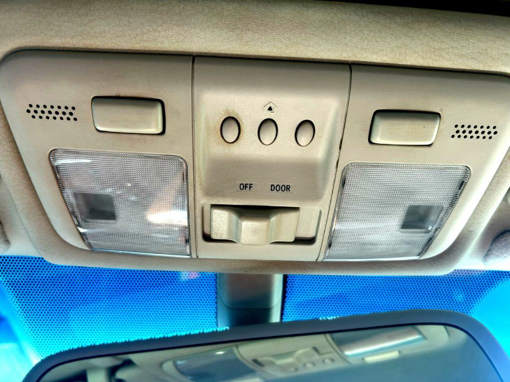 2004 Lexus SC 430 Image 31
