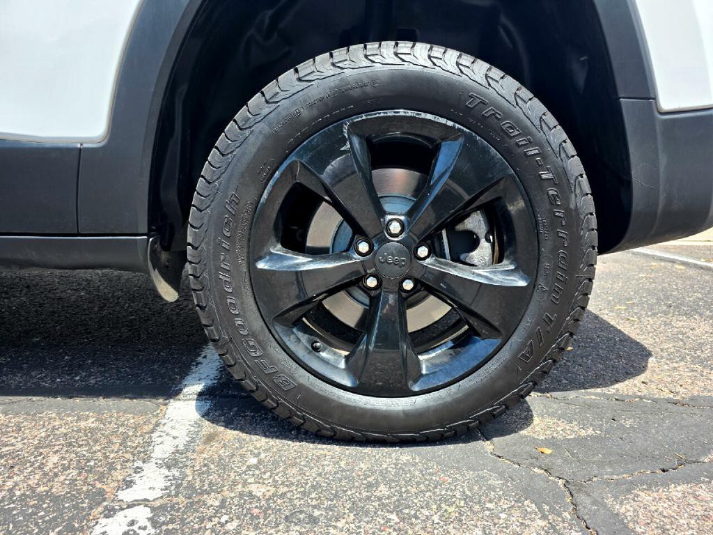 2016 Jeep Cherokee Image 24
