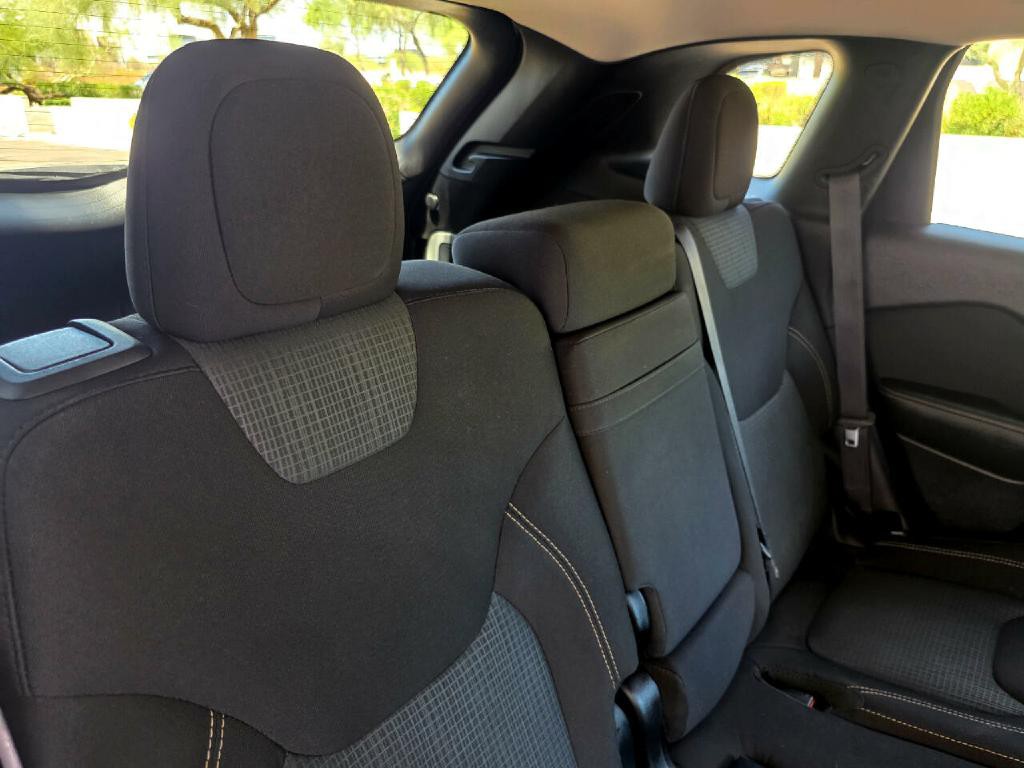 2016 Jeep Cherokee Image 60