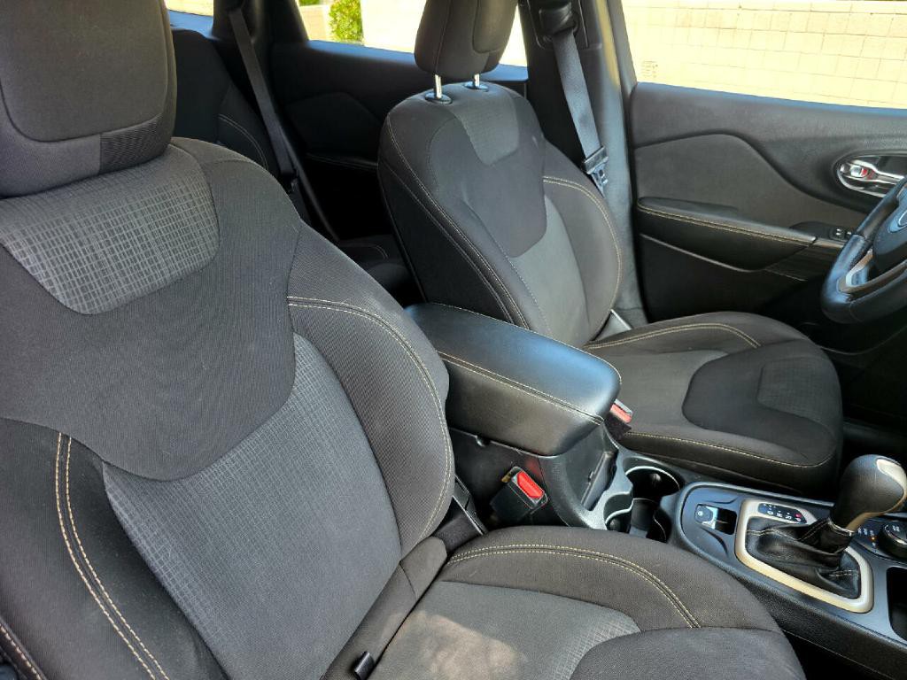 2016 Jeep Cherokee Image 70