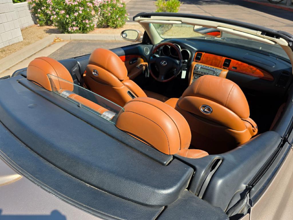 2005 Lexus SC 430 Image 38