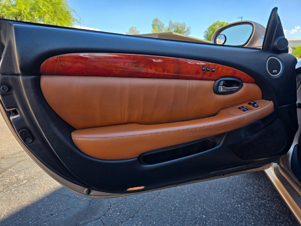 2005 Lexus SC 430 Image 39