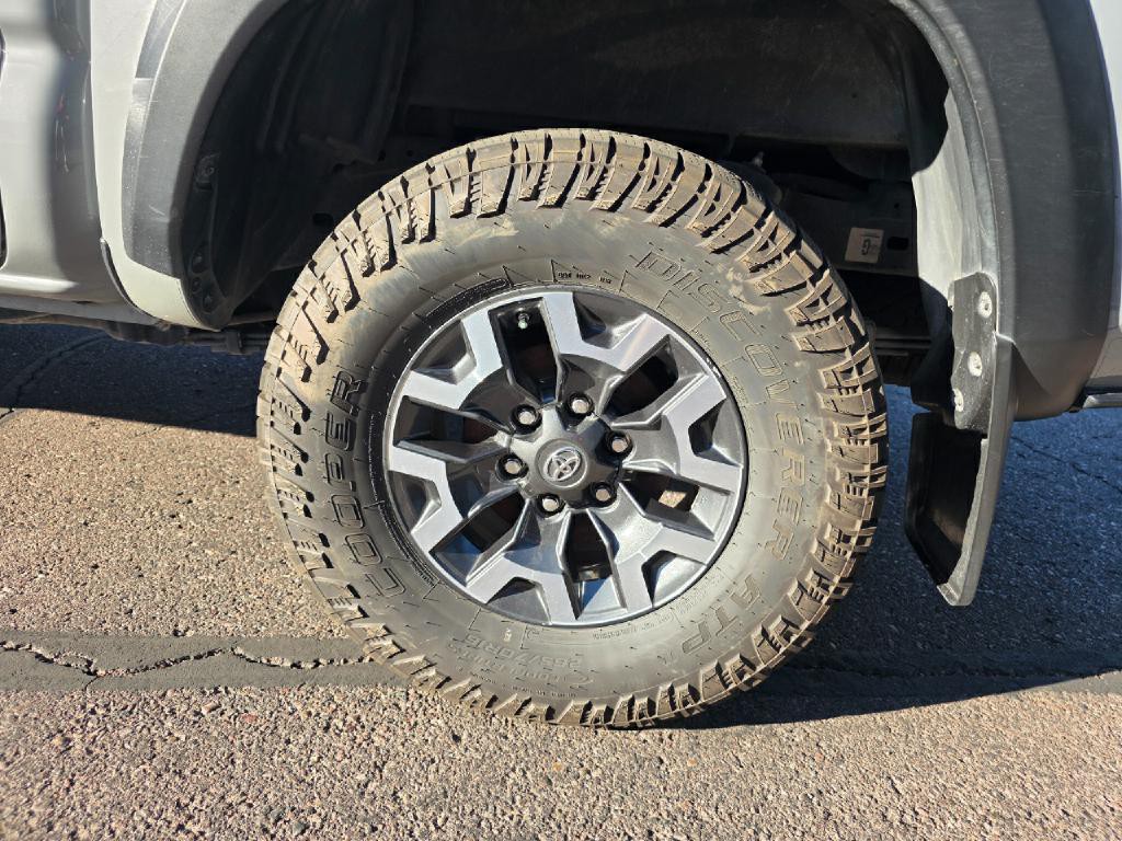 2019 Toyota Tacoma Image 13