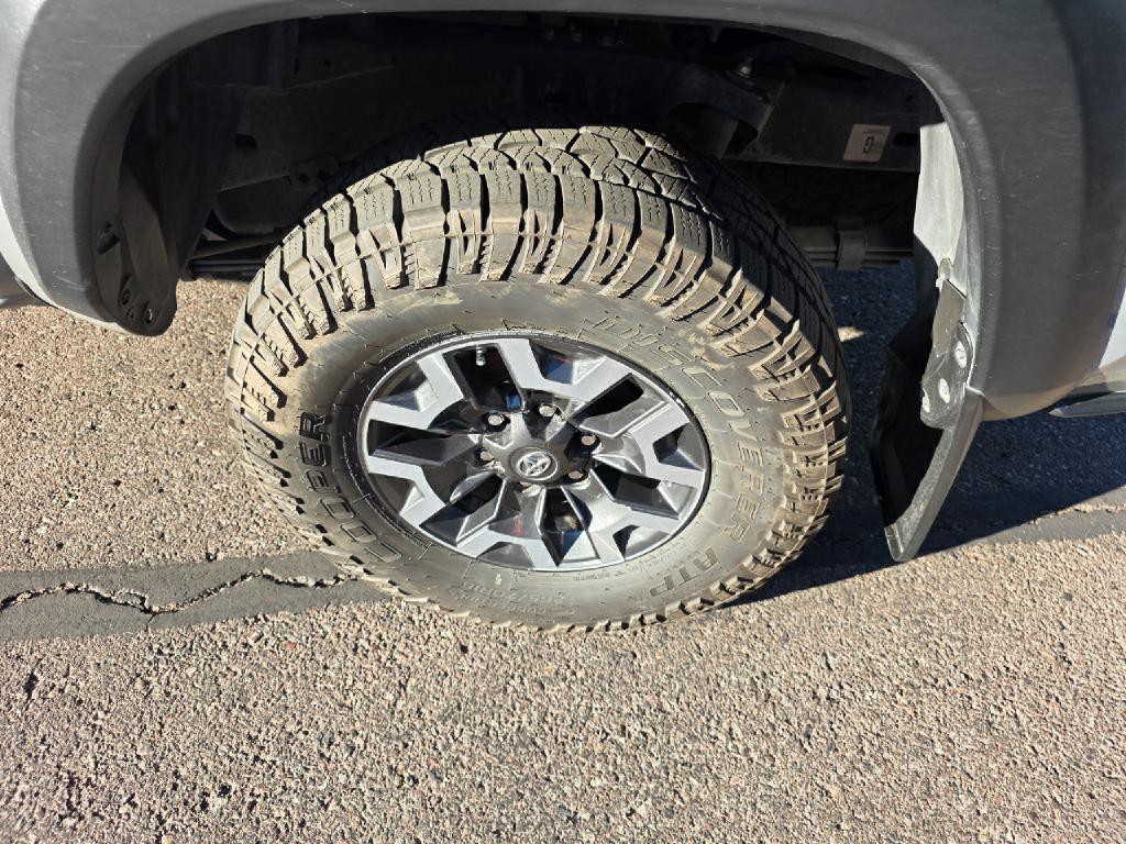2019 Toyota Tacoma Image 14