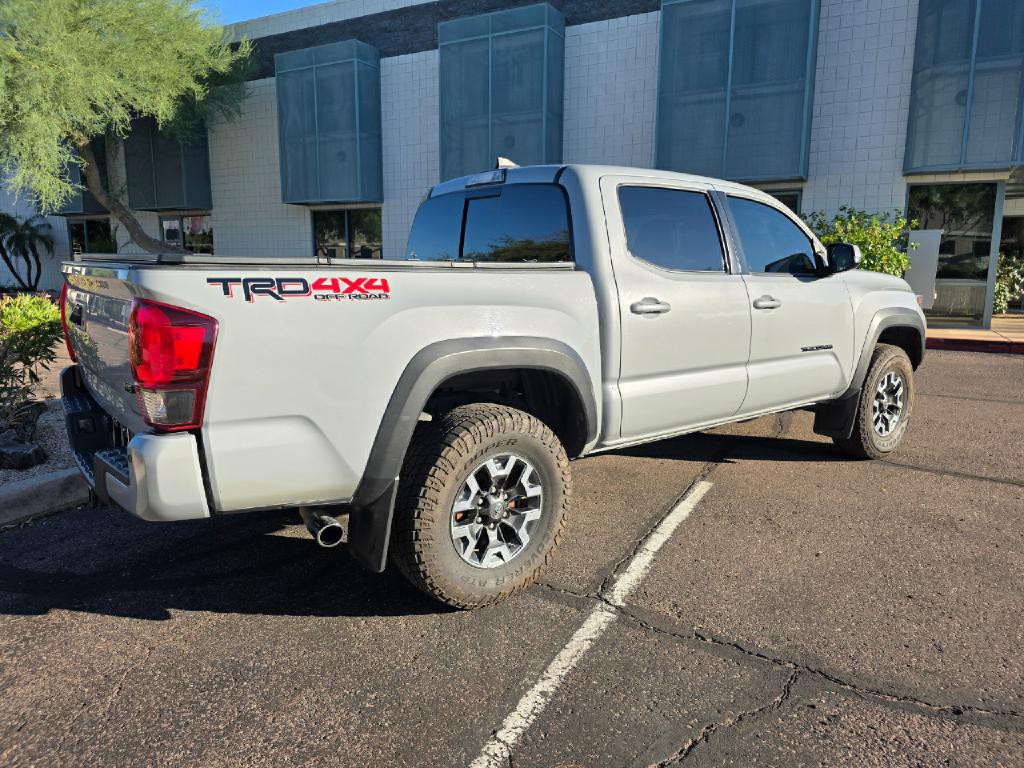 2019 Toyota Tacoma Image 15