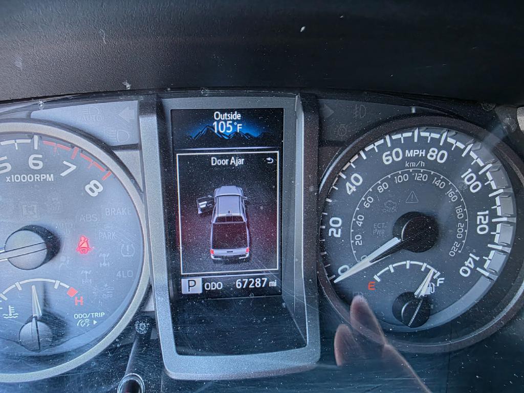 2019 Toyota Tacoma Image 24