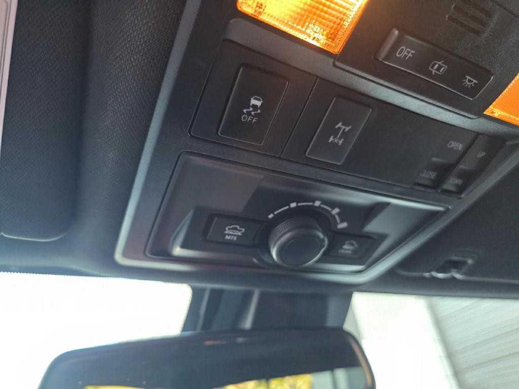 2019 Toyota Tacoma Image 32