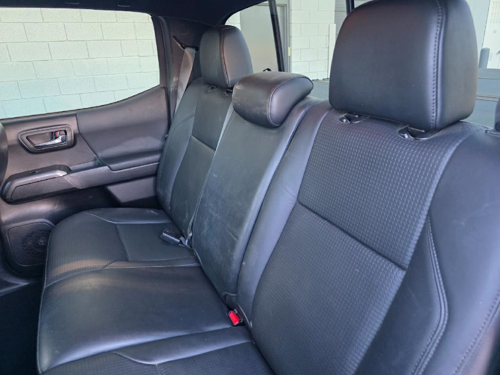 2019 Toyota Tacoma Image 35