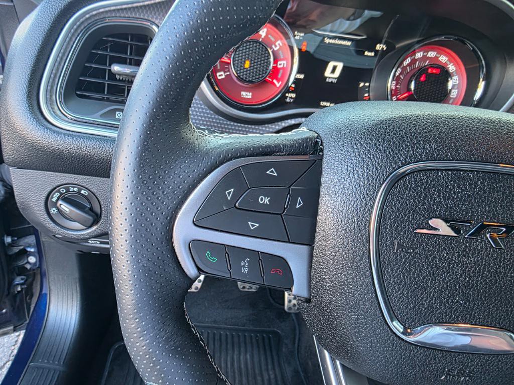 2015 Dodge Challenger Image 22