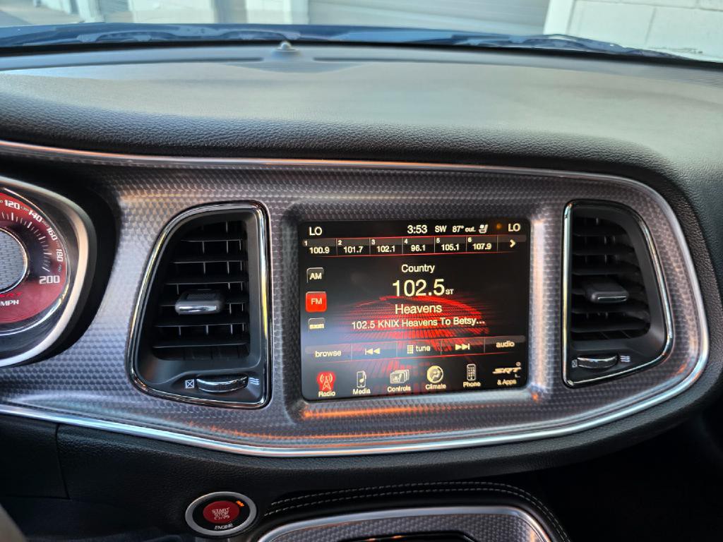 2015 Dodge Challenger Image 24
