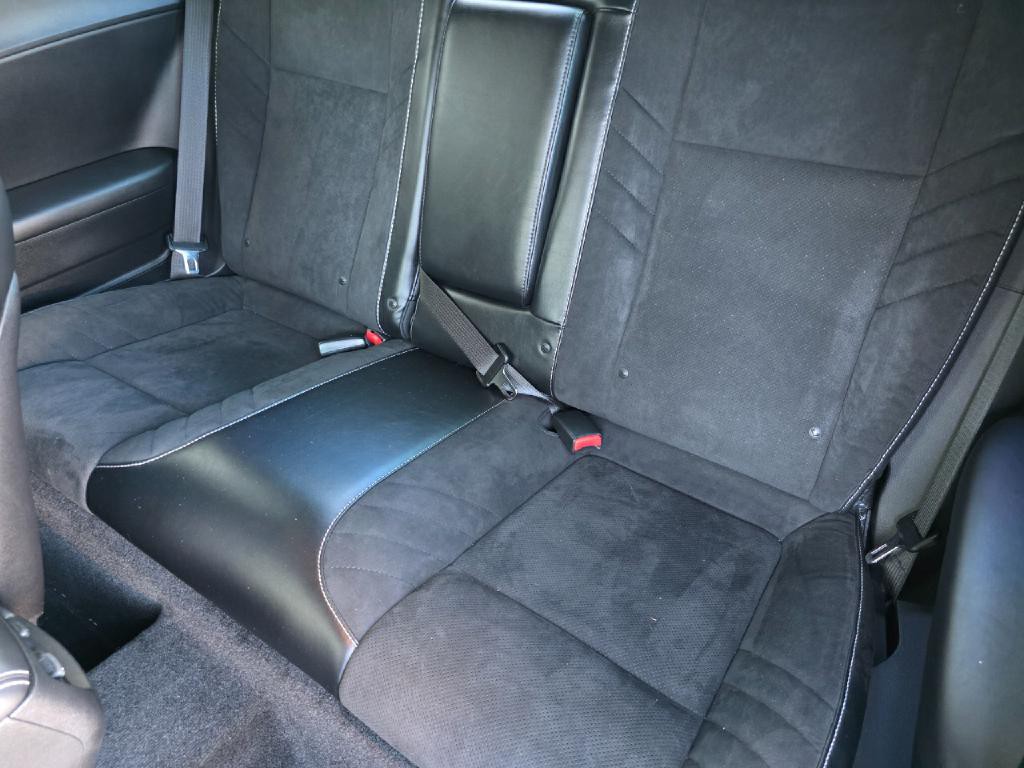 2015 Dodge Challenger Image 46