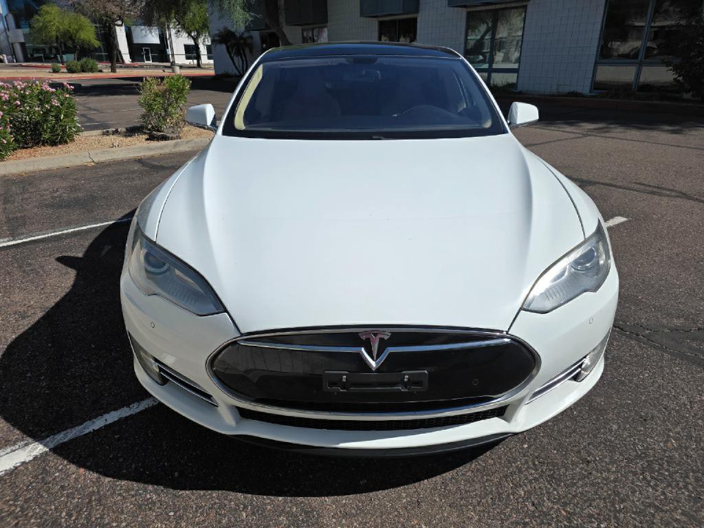 2013 Tesla Model S Image 5