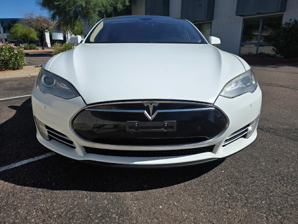 2013 Tesla Model S Image 6