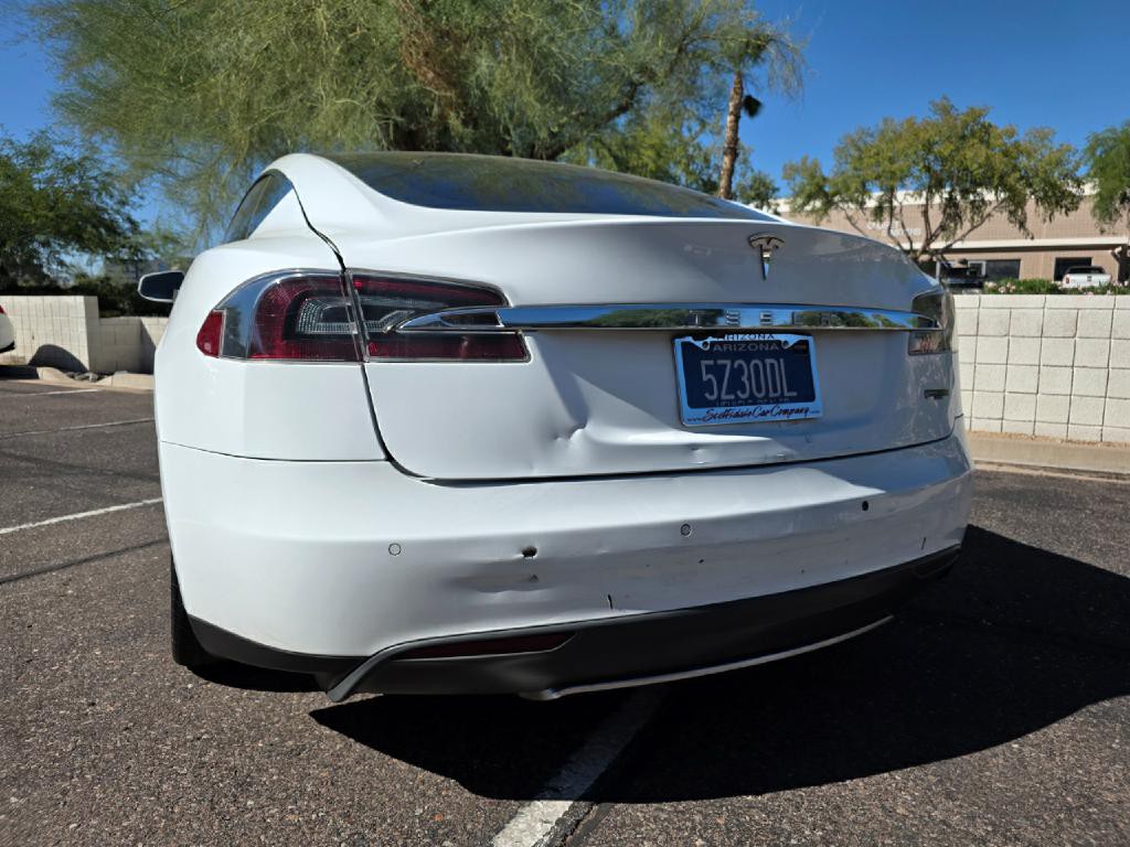 2013 Tesla Model S Image 15