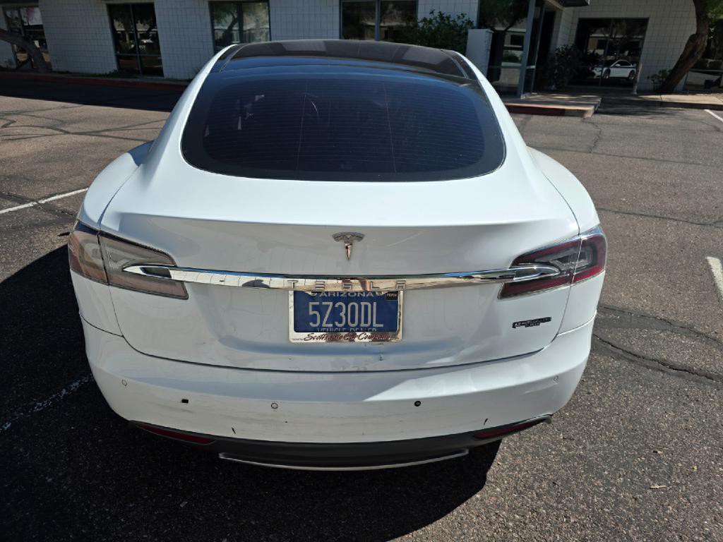 2013 Tesla Model S Image 16
