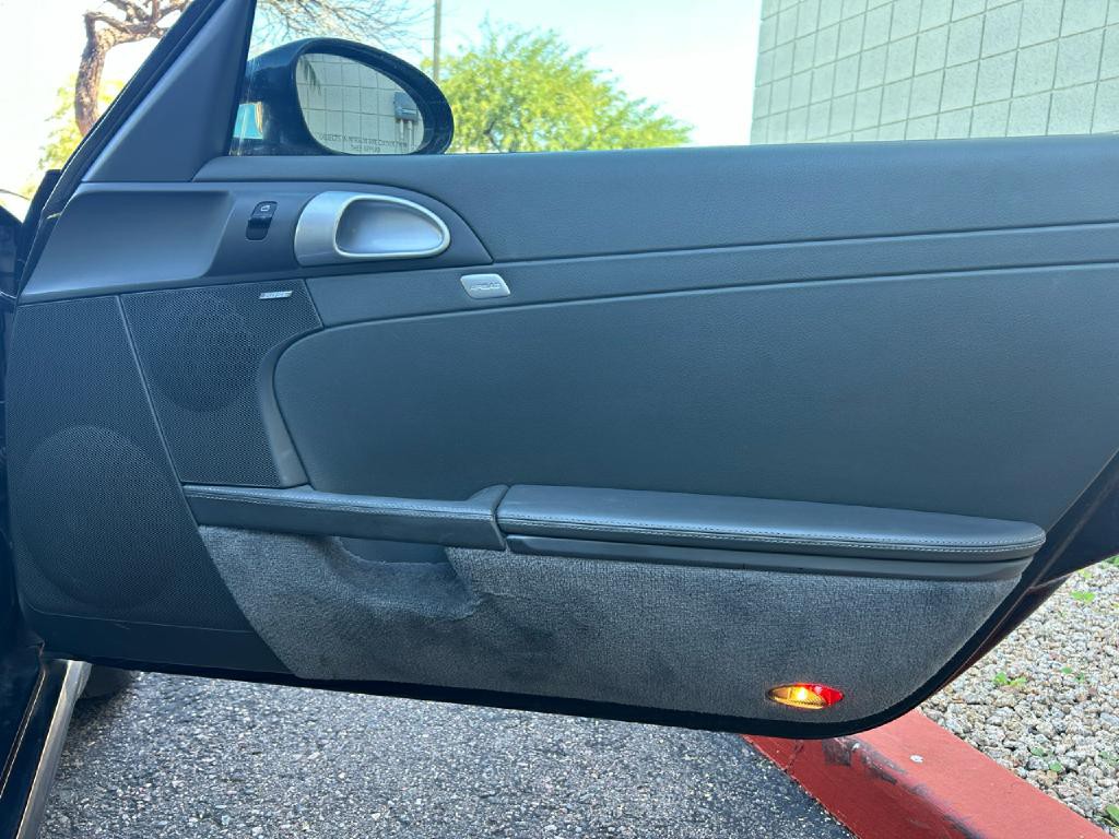 2007 Porsche Cayman Image 25