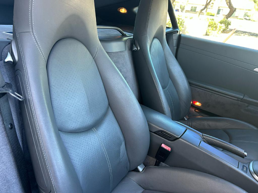 2007 Porsche Cayman Image 30