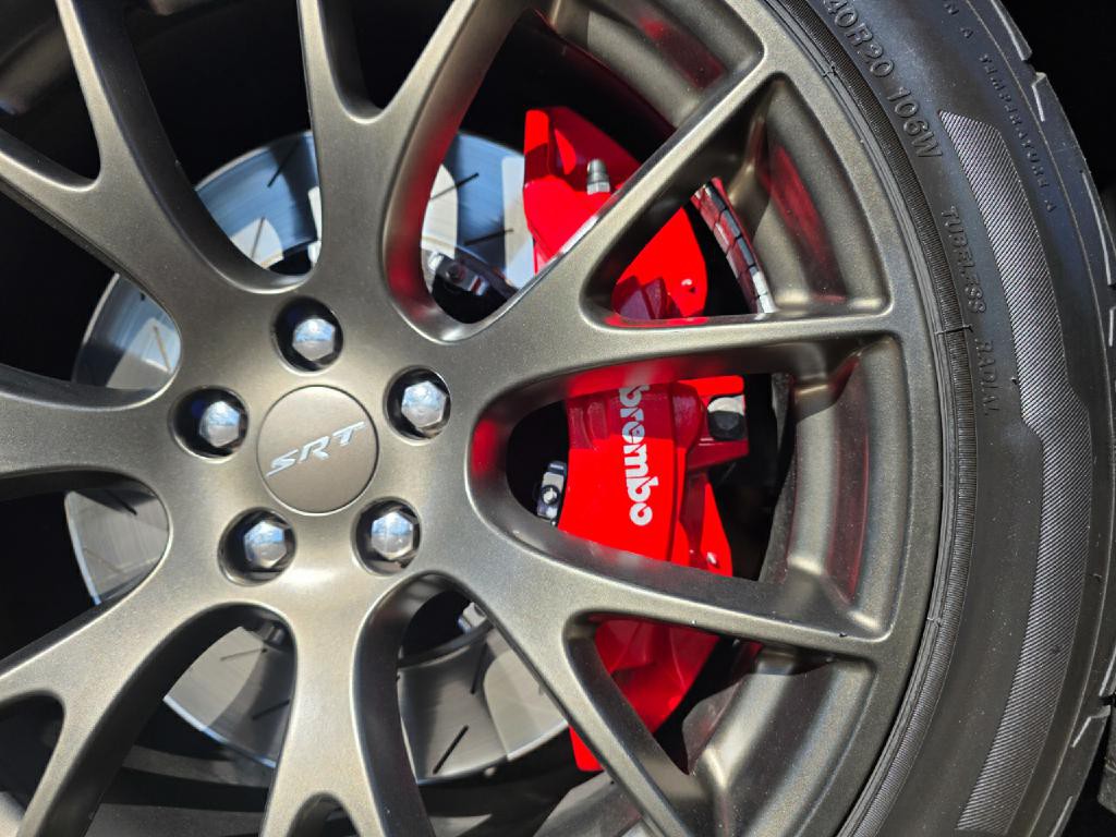 2015 Dodge Challenger Image 26