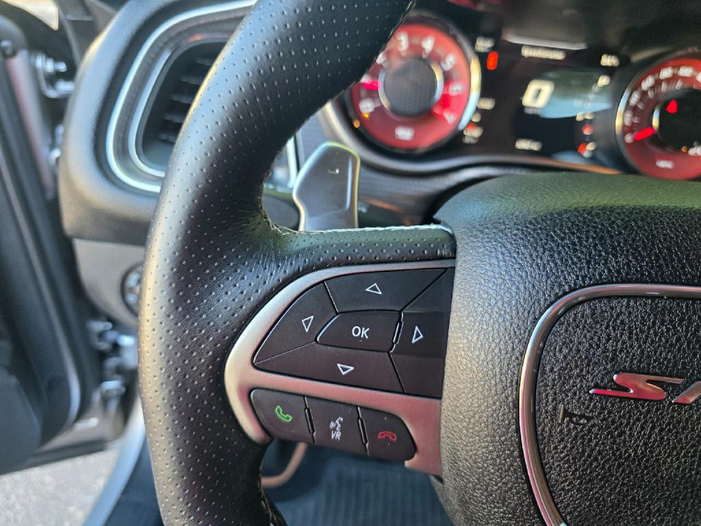 2015 Dodge Challenger Image 42